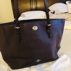 Burgundy Coach tote original.